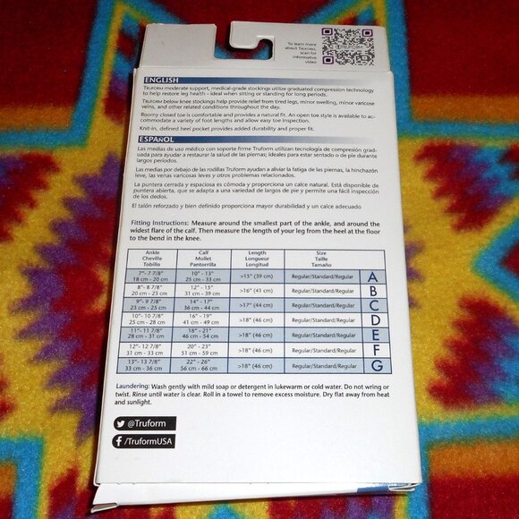 Truform Leg Health Black Below Knee Moderate Compression Stockings 15-20 mmHg - Picture 2 of 5